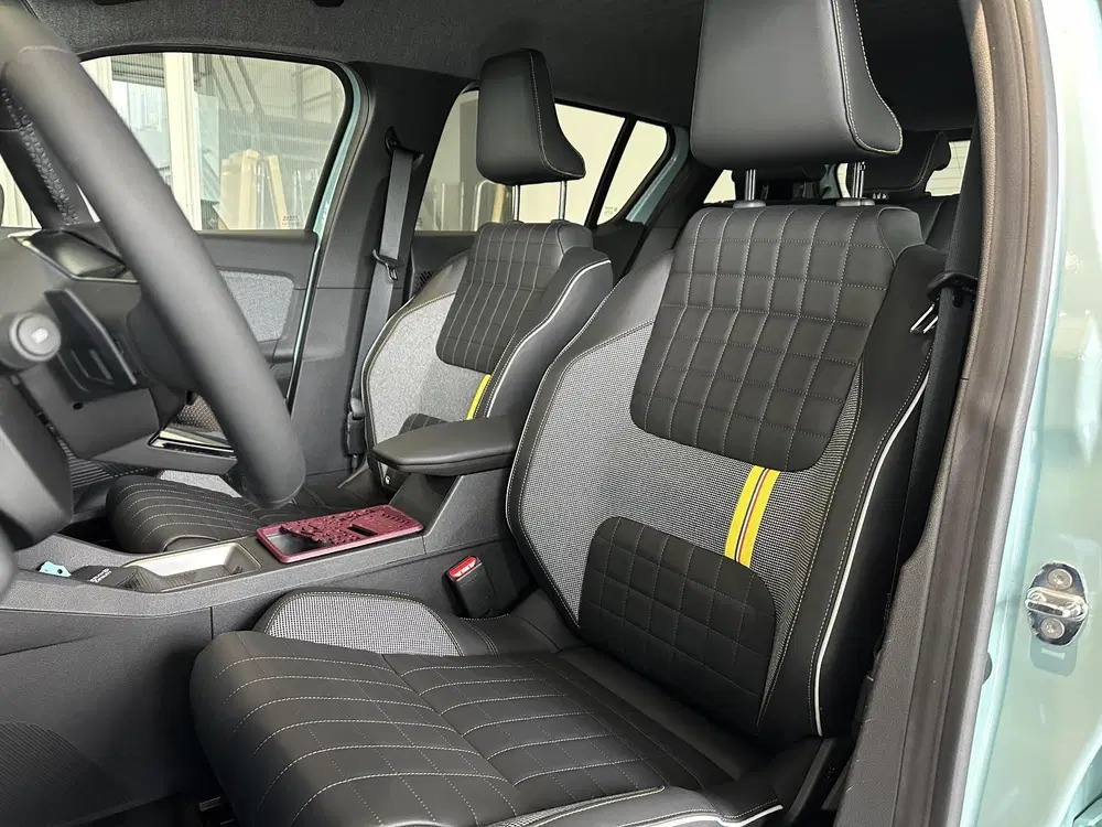 Renault 4 comfort range iconic 52 kWh uit 2026, foto 7
