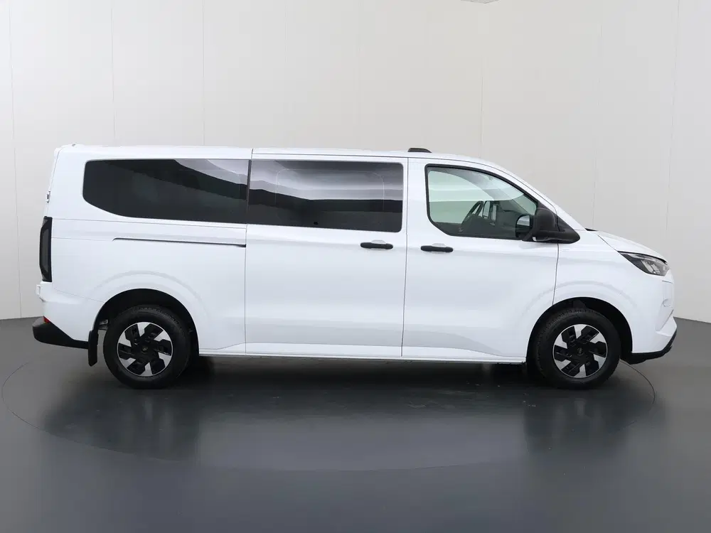 Ford Transit Custom 340 uit 2025, foto 6