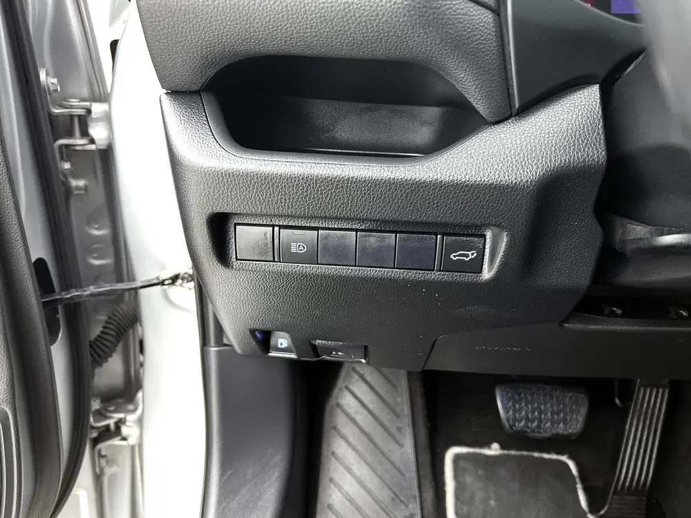 Toyota RAV 4 2.5 Hybrid AWD Style Limited uit 2021, foto 17