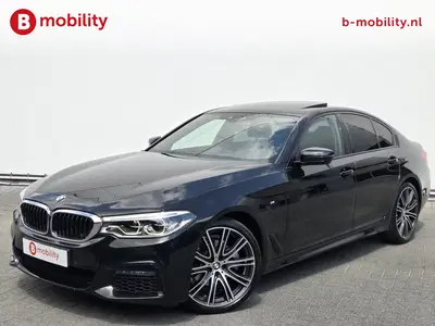 BMW 5-serie 5 Serie 520i High Executive M-Sport Schuif uit 2020
