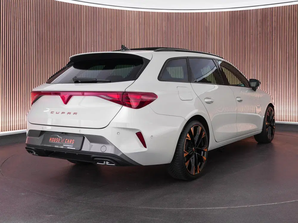 Cupra Leon 1.5 TSI e-Hybrid Business uit 2025, foto 2