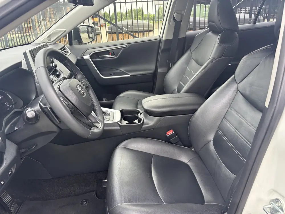 Toyota RAV4 2.0 VVT-iE Executive Trekhaak. (bj 2019) uit 2019, foto 18