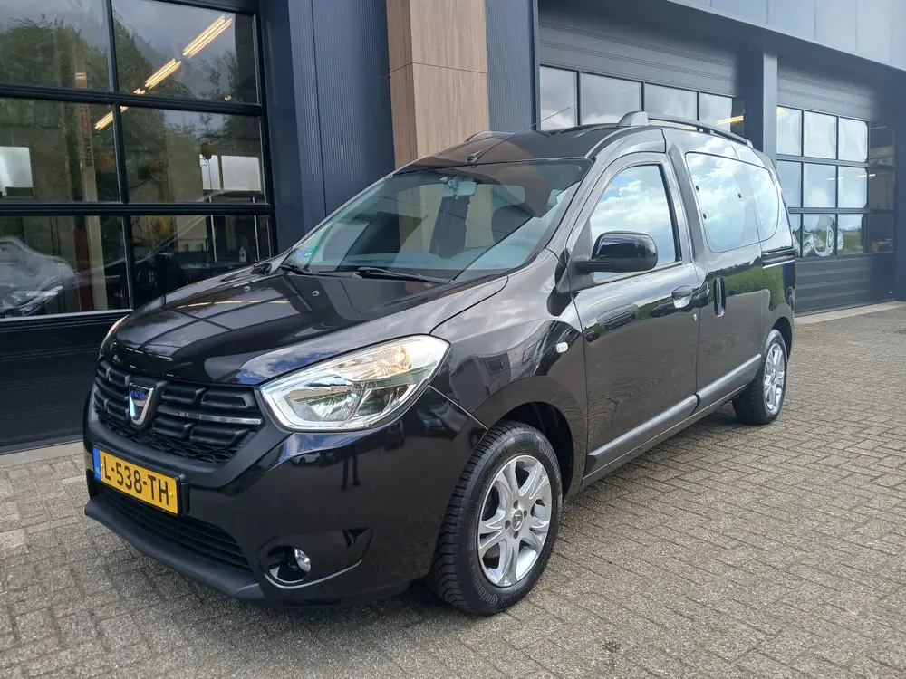 Dacia Dokker 1.3 TCe Ambiance / trekhaak / all season / navi uit 2019