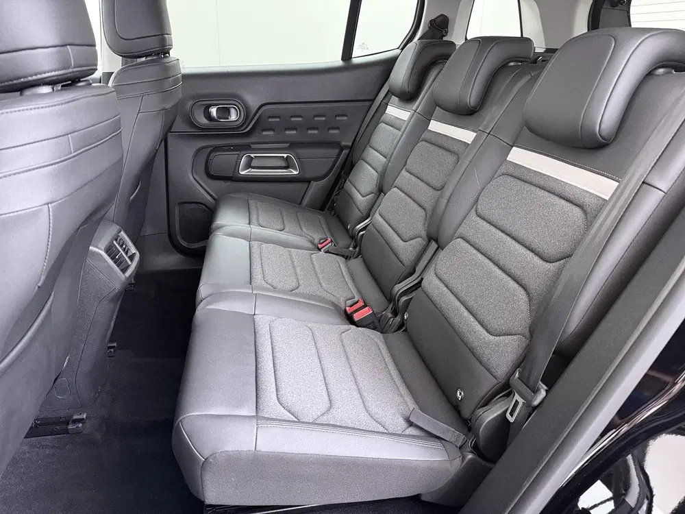Citroën C5 Aircross Citroen C5 Aircross 1.2 Hybrid 136 Plus CA uit 2025, foto 20