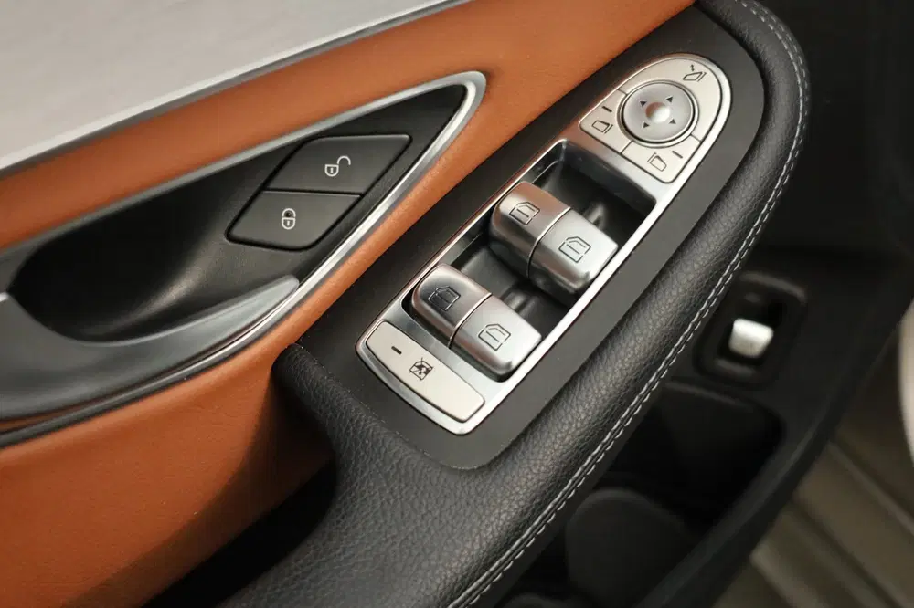 Mercedes-Benz C-Klasse 180 Business Solution AMG Pano uit 2020, foto 14