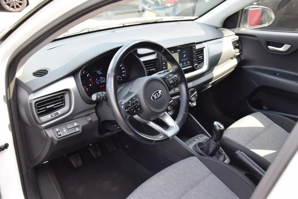 Kia Stonic 1.0 T-GDi DynamicLine 2020 Navi carplay Ca uit 2020, foto 7