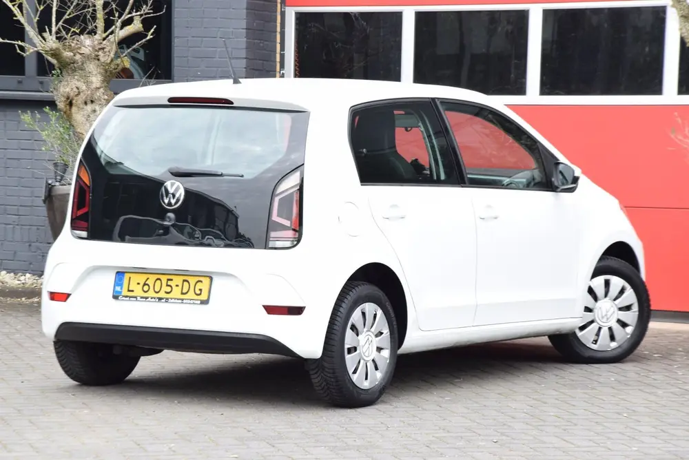Volkswagen Up! 1.0 5D BMT move up! 2021 5 Deurs Airco Naviga uit 2021, foto 2