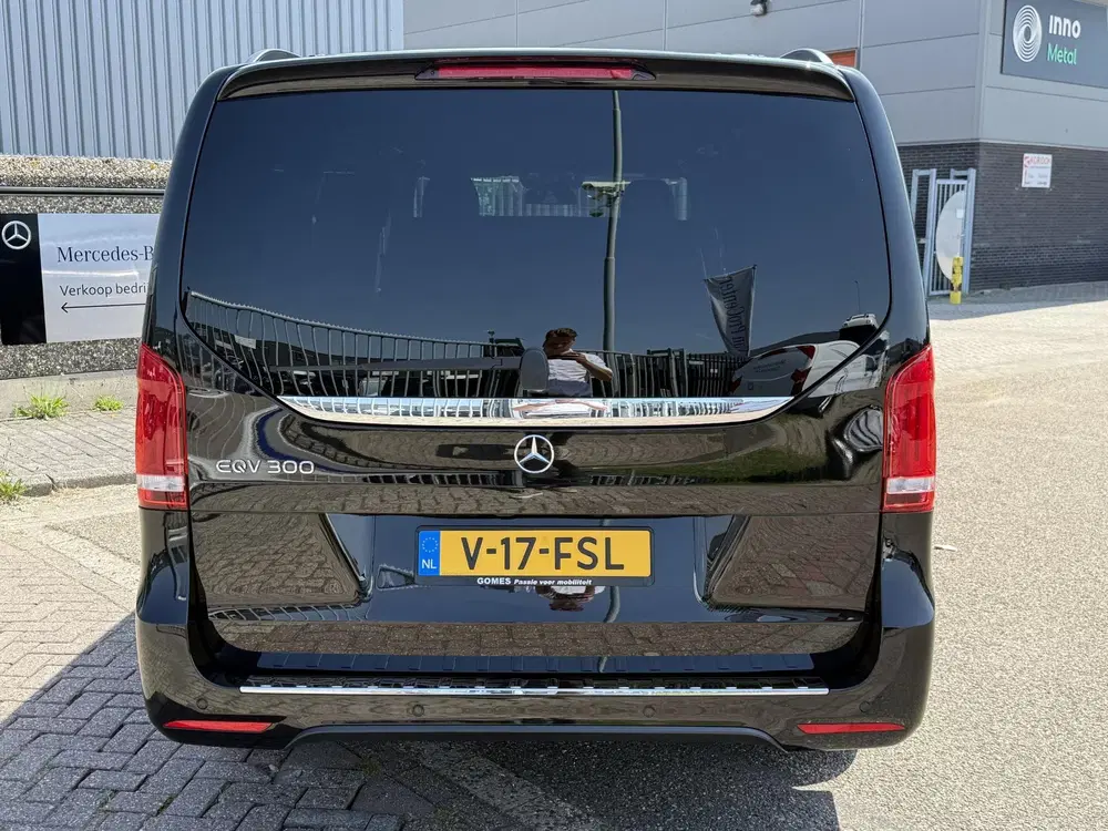 Mercedes-Benz EQV 300 L2 90kWh uit 2022, foto 16