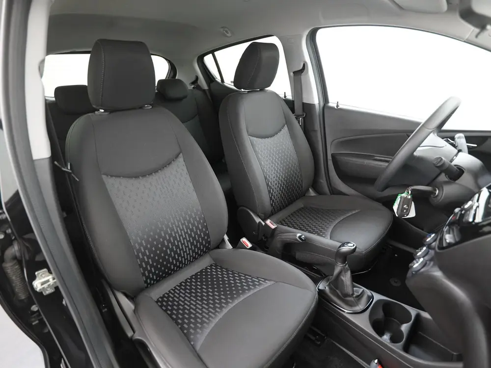 Opel Karl 1.0 Rocks Online Edition | Carplay | Parkeersensor uit 2019, foto 19