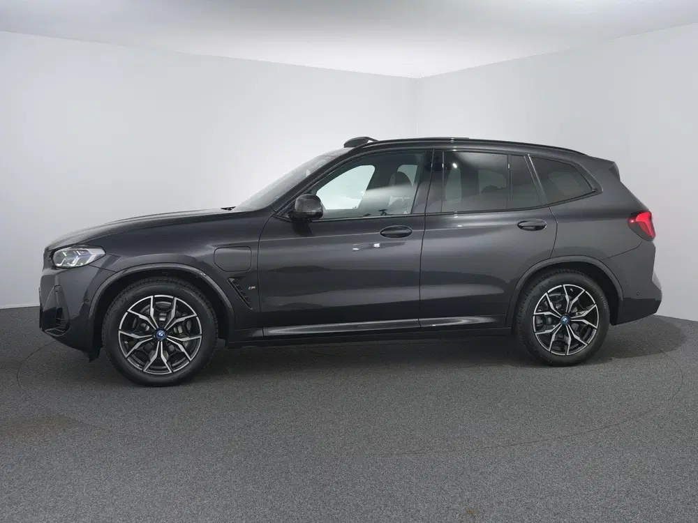 BMW X3 xDrive30e uit 2023, foto 13
