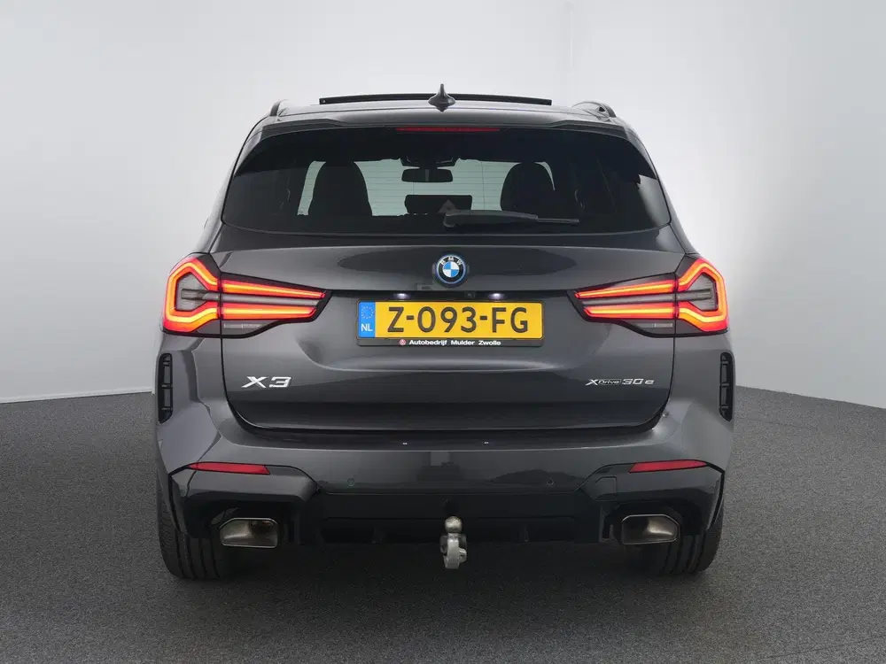 BMW X3 xDrive30e uit 2023, foto 6