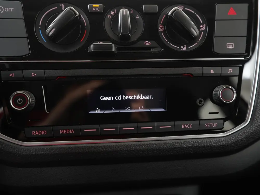 Volkswagen Up! 1.0 BMT take up! | Airco | Zondag Open! uit 2019, foto 11