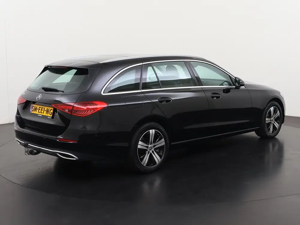 Mercedes-Benz C-Klasse 300e Avantgarde uit 2023, foto 4