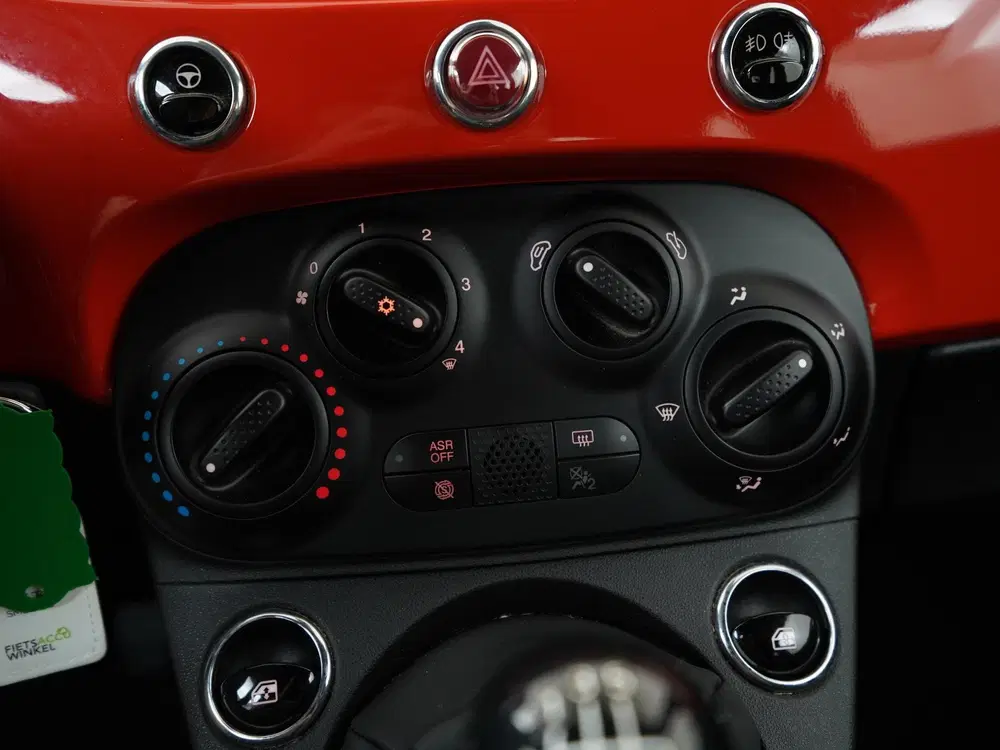 Fiat 500 1.0 Hybrid Cult uit 2023, foto 11