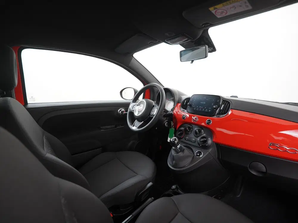 Fiat 500 1.0 Hybrid Cult uit 2023, foto 2