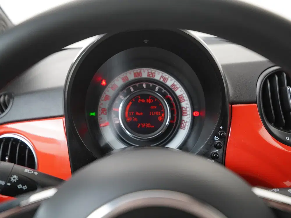 Fiat 500 1.0 Hybrid Cult uit 2023, foto 8