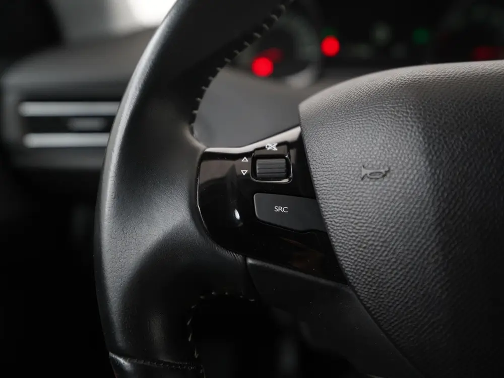 Peugeot 308 1.2 PureTech Style | Zondag Open! uit 2019, foto 7