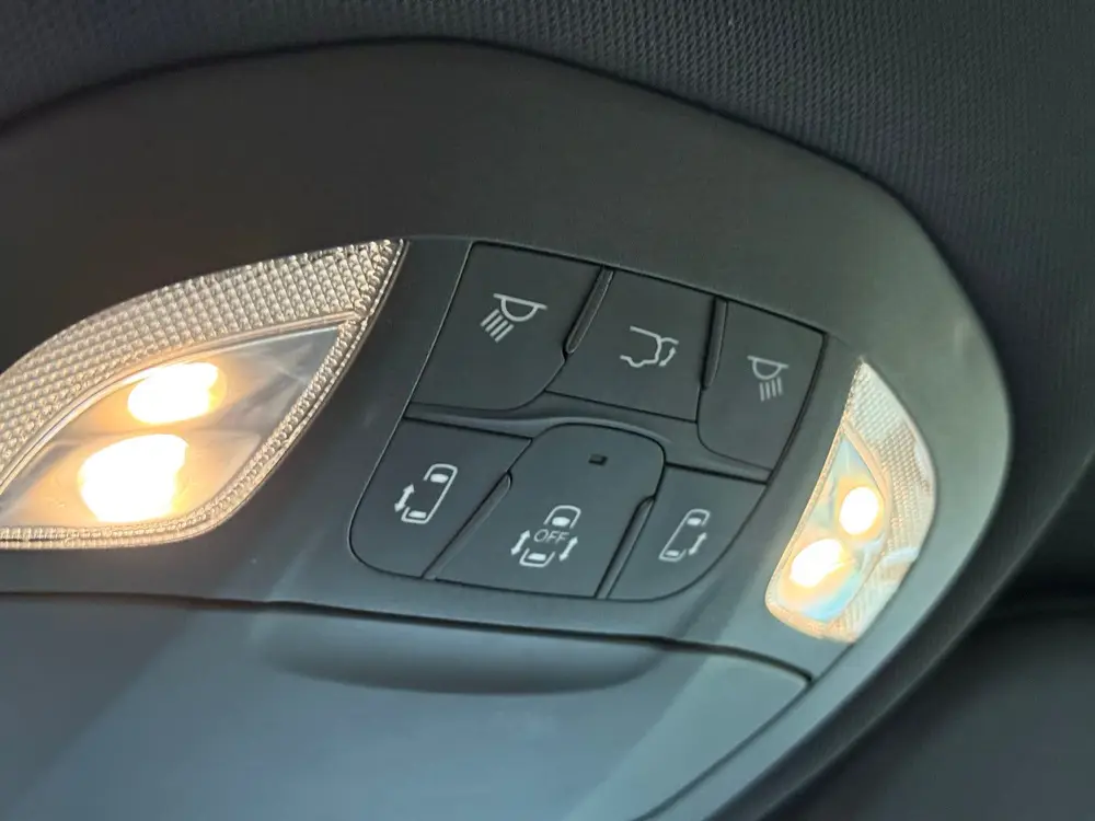 Chrysler Pacifica Pacifica S Hybrid 2020 uit 2020, foto 10