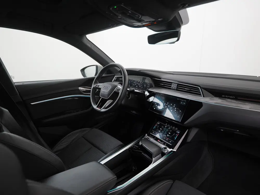 Audi e-tron 55 quattro S-Line Int. 95 kWh uit 2022, foto 2