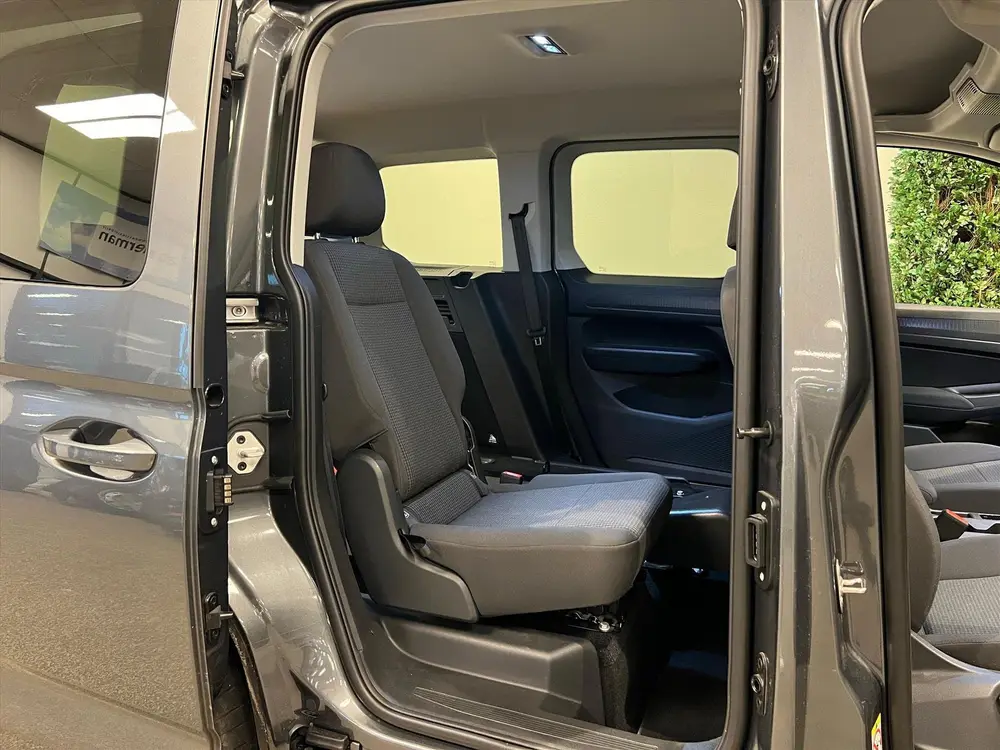 Volkswagen Caddy L1 Rolstoelauto Automaat 3+1 of 5+0 uit 2021, foto 5