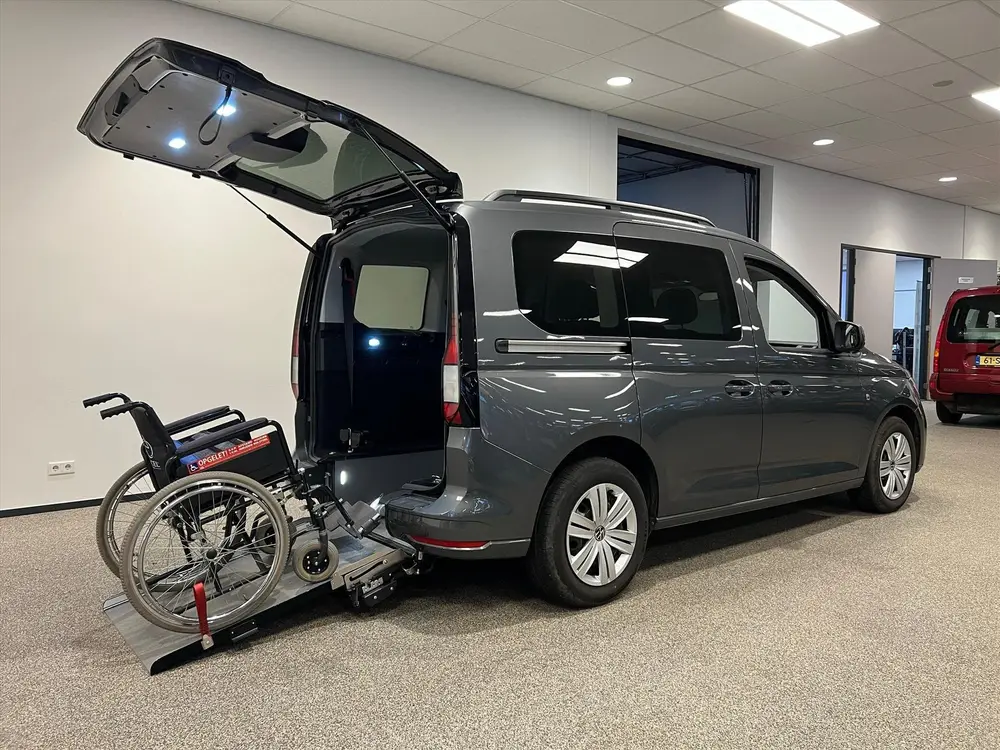 Volkswagen Caddy L1 Rolstoelauto Automaat 3+1 of 5+0 uit 2021, foto 9