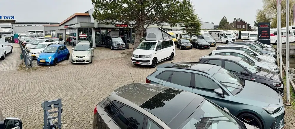 Volvo XC40 2.0 T4 Inscription trehaak panoramadak uit 2019, foto 19