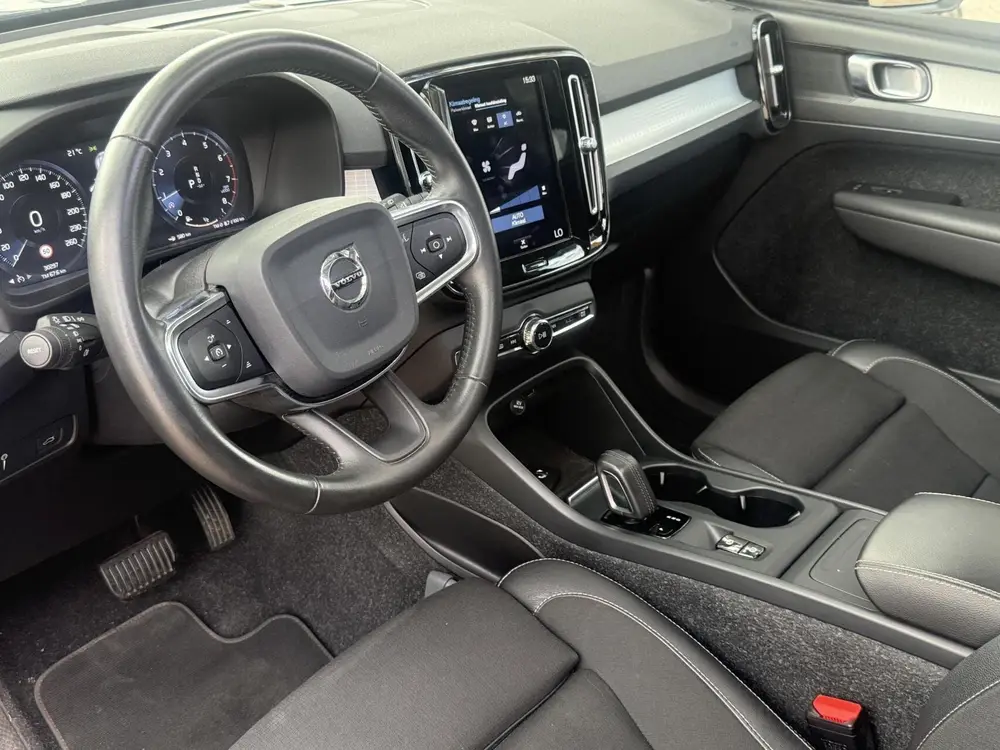 Volvo XC40 2.0 T4 Inscription trehaak panoramadak uit 2019, foto 5