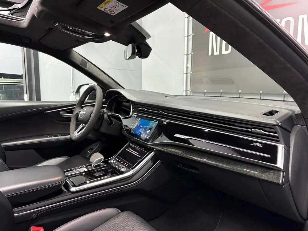 Audi Q8 60 TFSI e quattro Competition uit 2021, foto 11