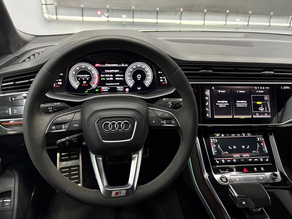 Audi Q8 60 TFSI e quattro Competition uit 2021, foto 16