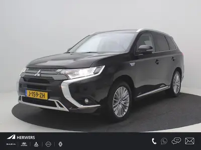 Mitsubishi Outlander 2.4 PHEV Pure / Stoelverwarming / Navig uit 2020