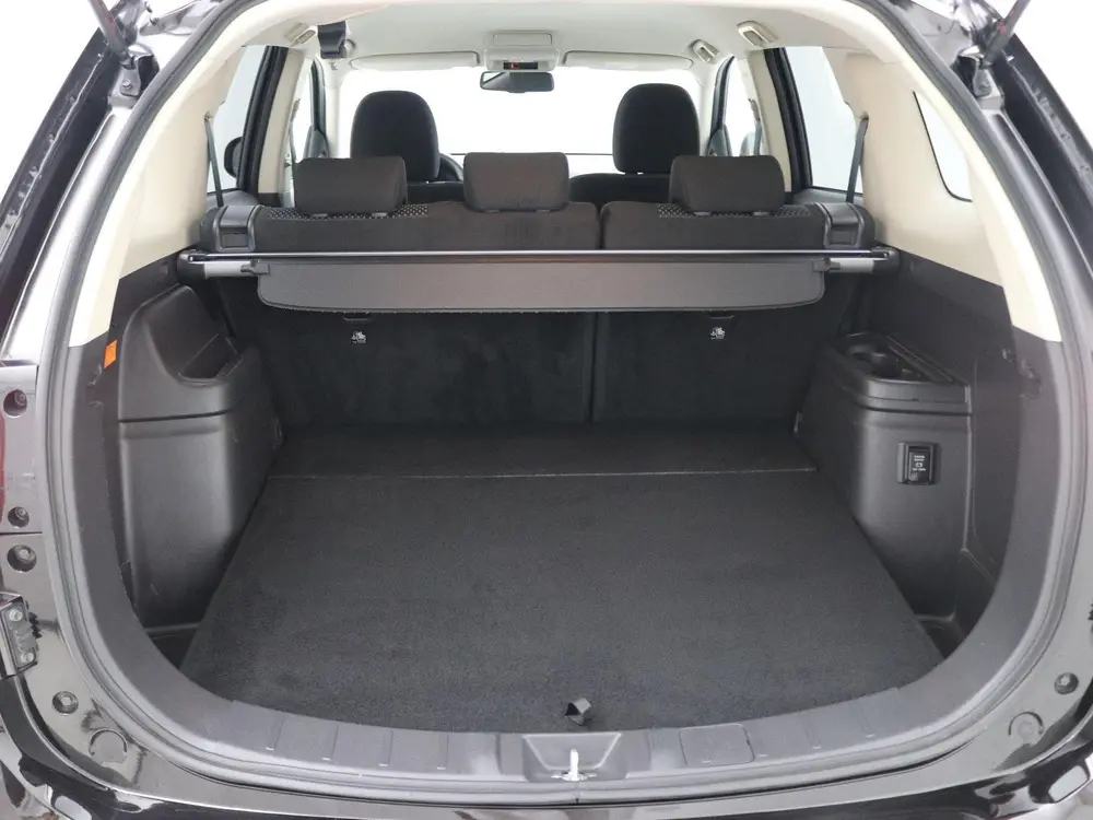 Mitsubishi Outlander 2.4 PHEV Pure / Stoelverwarming / Navig uit 2020, foto 18