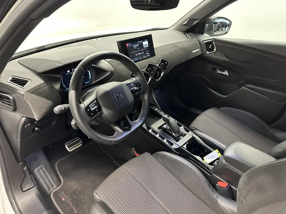 DS Automobiles 3 Crossback Ds 3 Crossback E-Tense Performance Line 50 kWh 97 % SOH 3 Fa uit 2021, foto 17