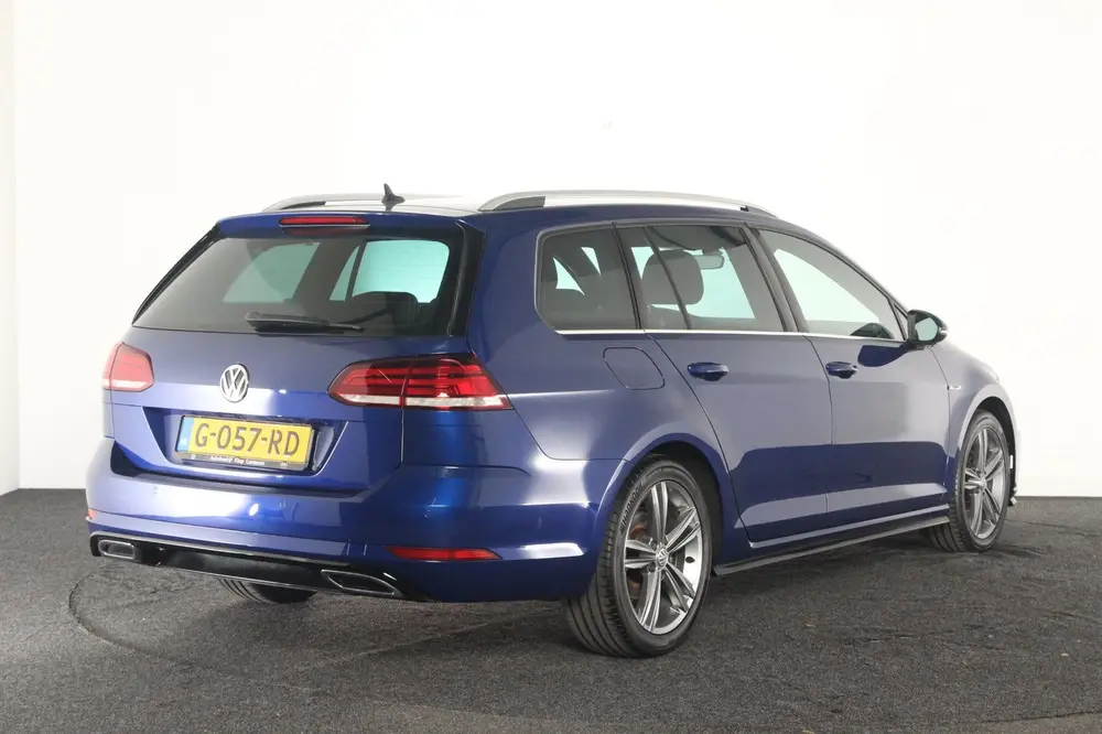 Volkswagen Golf Variant 1.5 TSI R-line | R-line interieur en uit 2019, foto 5