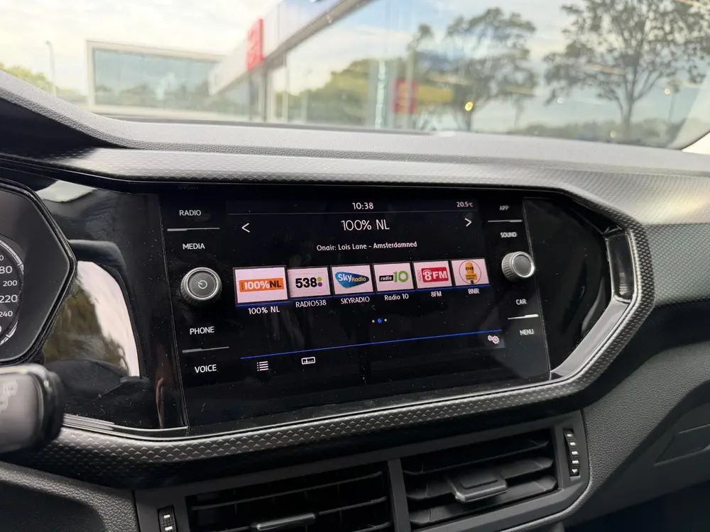 Volkswagen T-Cross 1.0 TSI Life Automaat 116PK | Achteruitri uit 2019, foto 11
