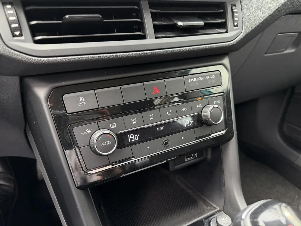 Volkswagen T-Cross 1.0 TSI Life Automaat 116PK | Achteruitri uit 2019, foto 14