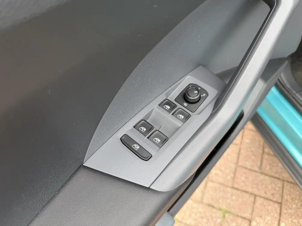 Volkswagen T-Cross 1.0 TSI Life Automaat 116PK | Achteruitri uit 2019, foto 20