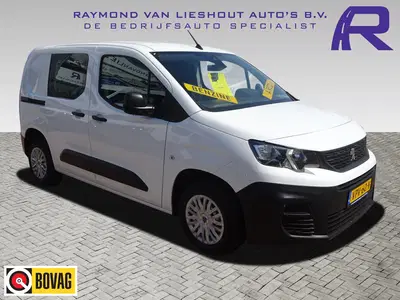 Peugeot Partner 1.2 PureTech Pro BENZINE AIRCO NAVI CRUISE uit 2022