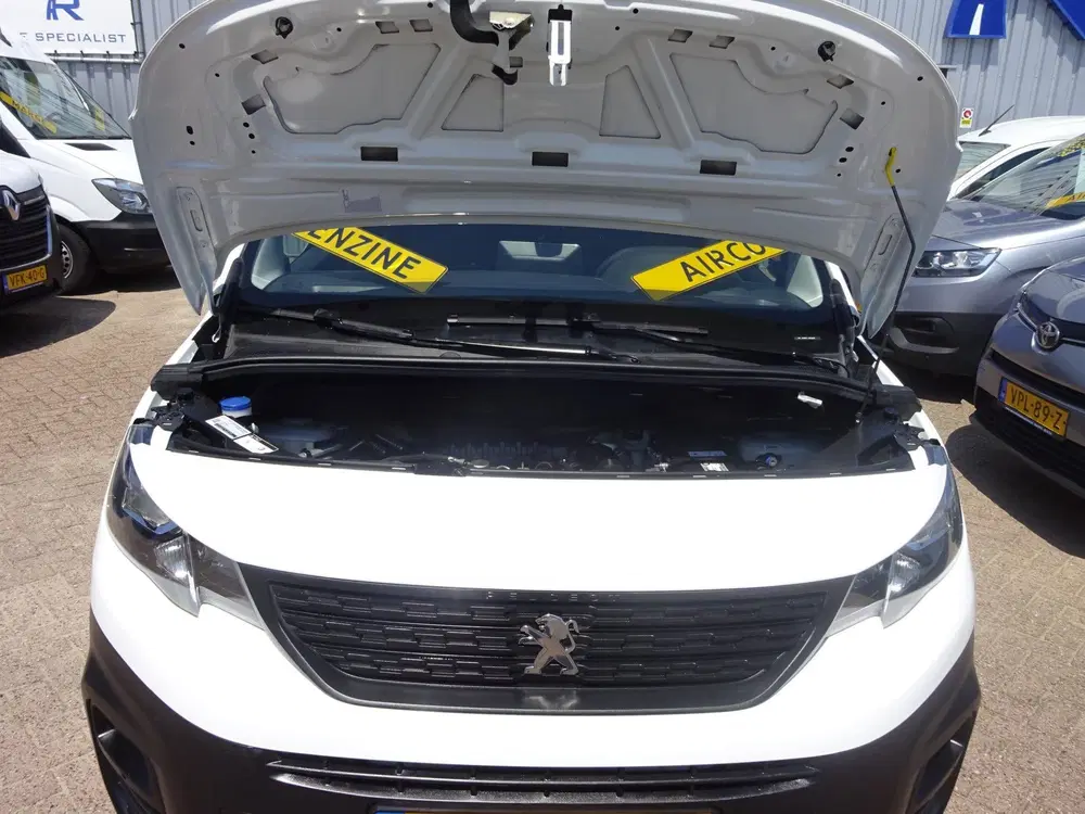 Peugeot Partner 1.2 PureTech Pro BENZINE AIRCO NAVI CRUISE uit 2022, foto 7
