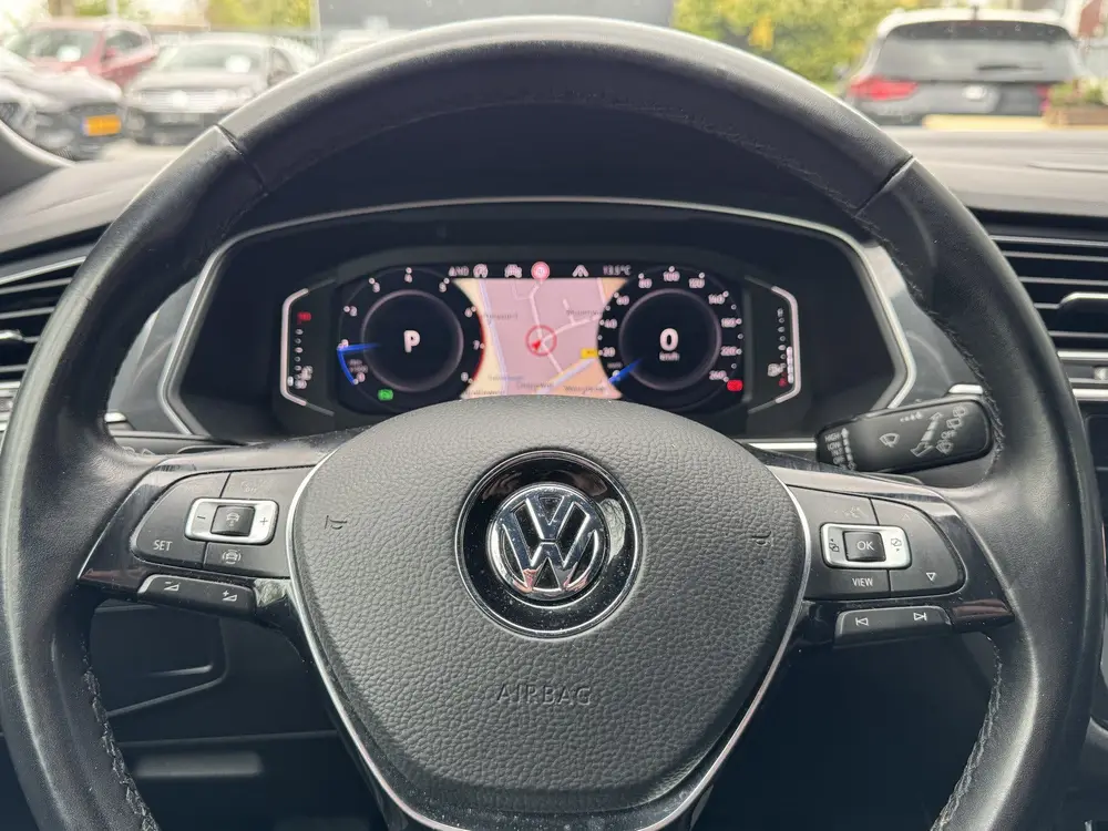 Volkswagen Tiguan 1.5 TSI 150pk DSG ACT Highline Business R uit 2020, foto 12