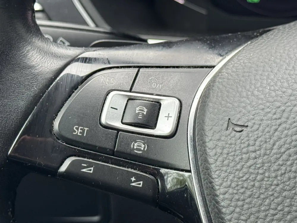 Volkswagen Tiguan 1.5 TSI 150pk DSG ACT Highline Business R uit 2020, foto 13
