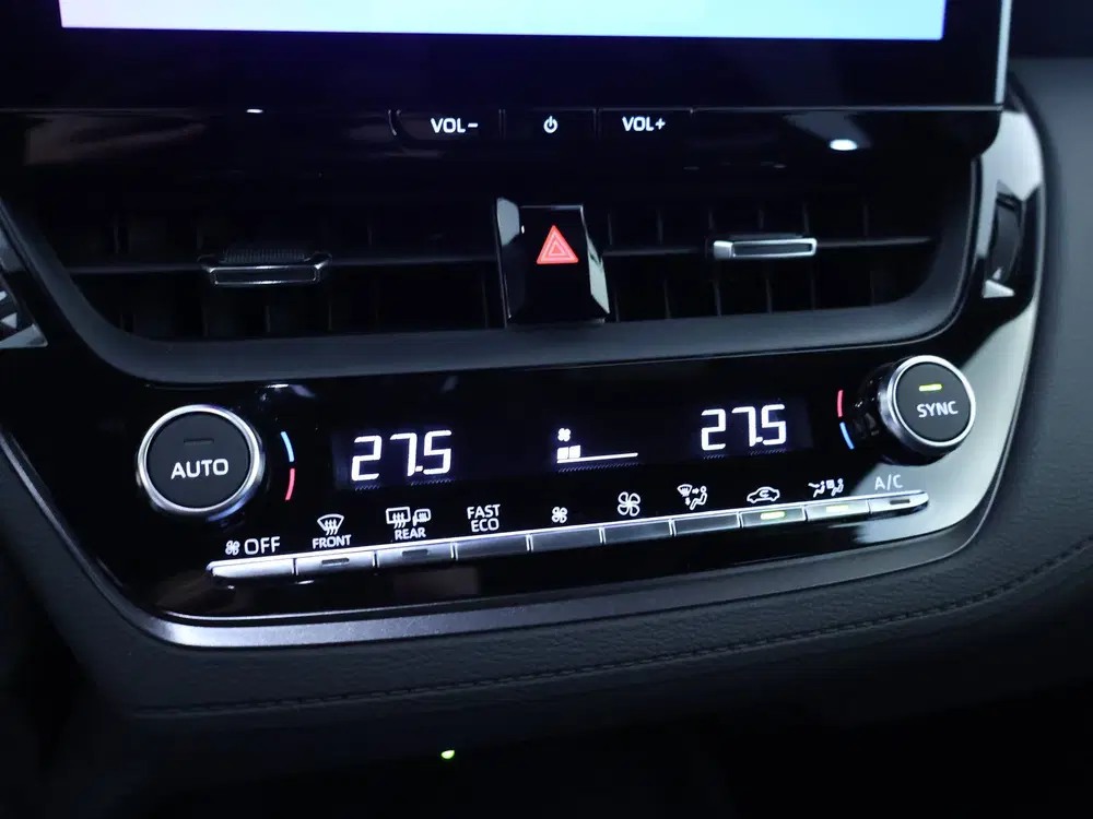 Toyota Corolla Cross Hybrid 180 GR Sport Demo (bj 2025) uit 2025, foto 17