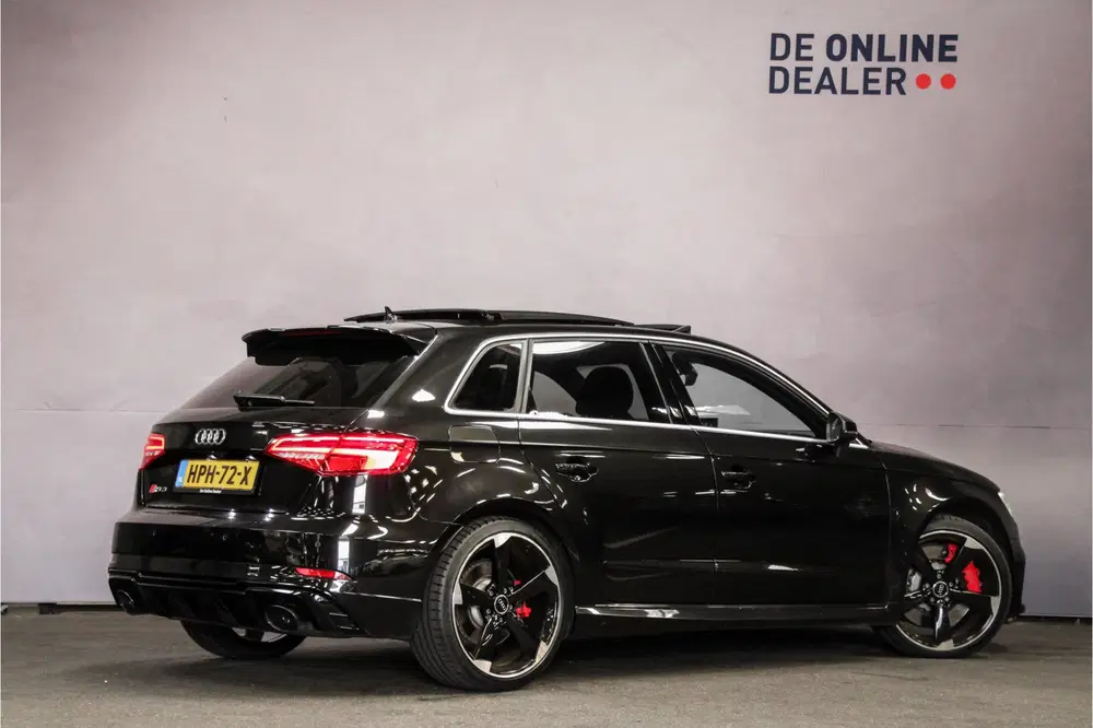 Audi RS3 2.5 TFSI QUATTRO uit 2019, foto 6