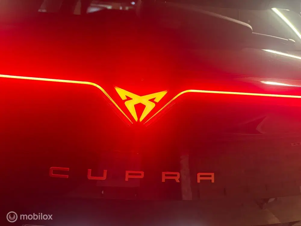Cupra Formentor 1.5 TSI e-Hybrid Business uit 2025, foto 9