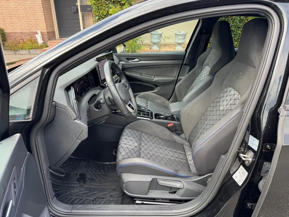 Volkswagen Golf 8.5 1.5 TSi R-LINE DSG 150pk Matrix LED uit 2024, foto 8