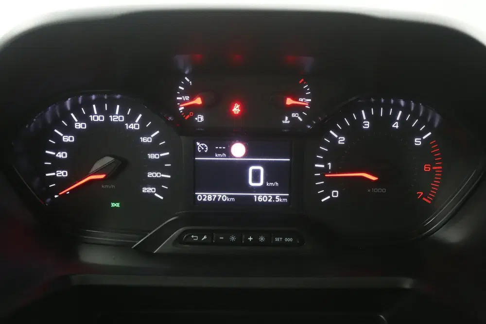 Peugeot Partner 1.5 BlueHDi 102PK uit 2024, foto 13