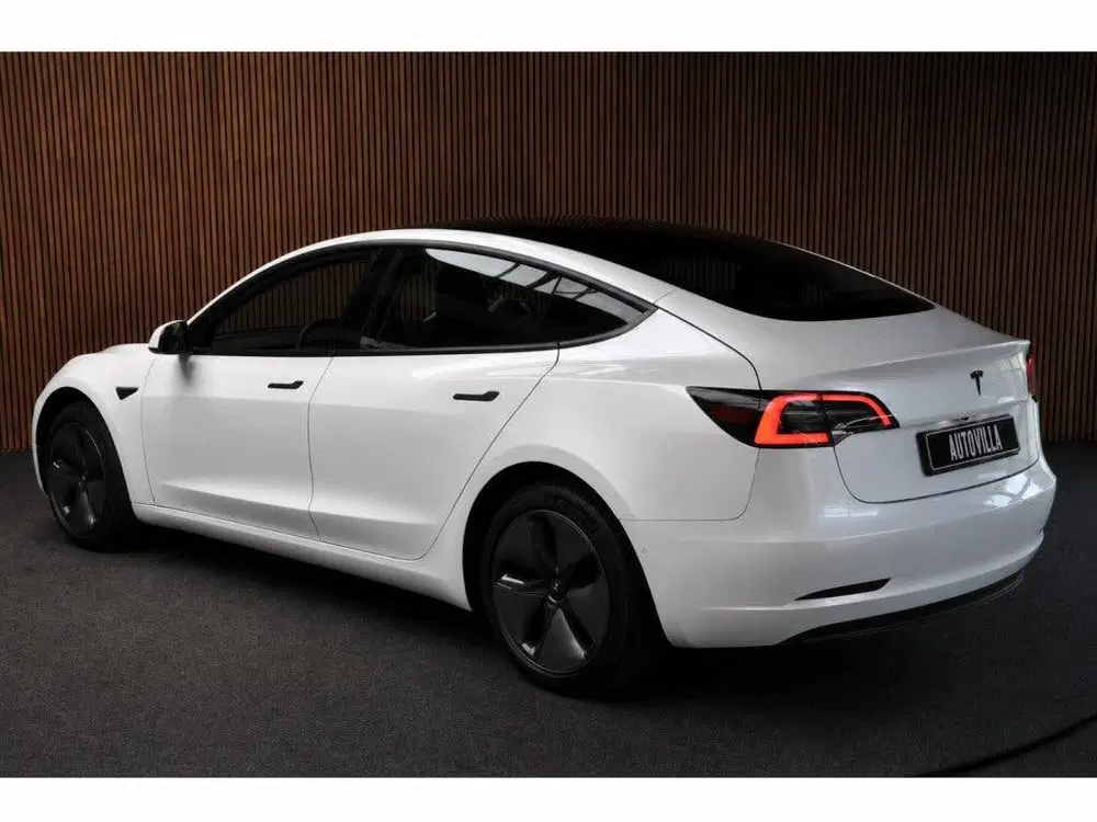 Tesla Model 3 RWD SOH: 96 uit 2023, foto 3
