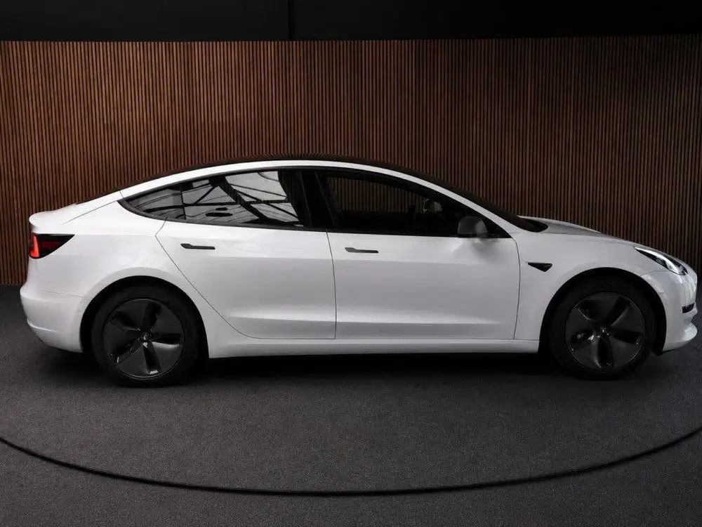 Tesla Model 3 RWD SOH: 96 uit 2023, foto 5