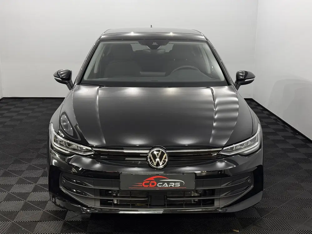 Volkswagen Golf 1.5 TSI Life Edition Clima, Apple carplay, P uit 2025, foto 2