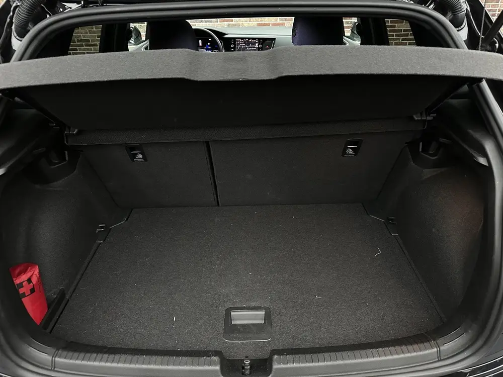 Volkswagen Polo 1.0 TSI R-Line Business | Dak| IQ Light| Key uit 2024, foto 20