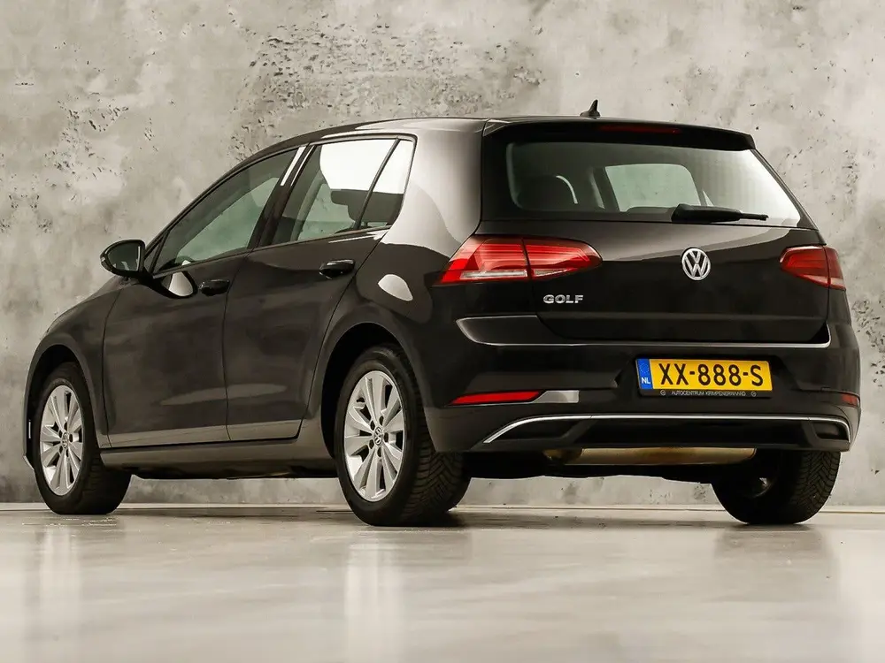 Volkswagen Golf 1.0 TSI Sportline (APPLE CARPLAY, NAP, GROOT uit 2019, foto 3